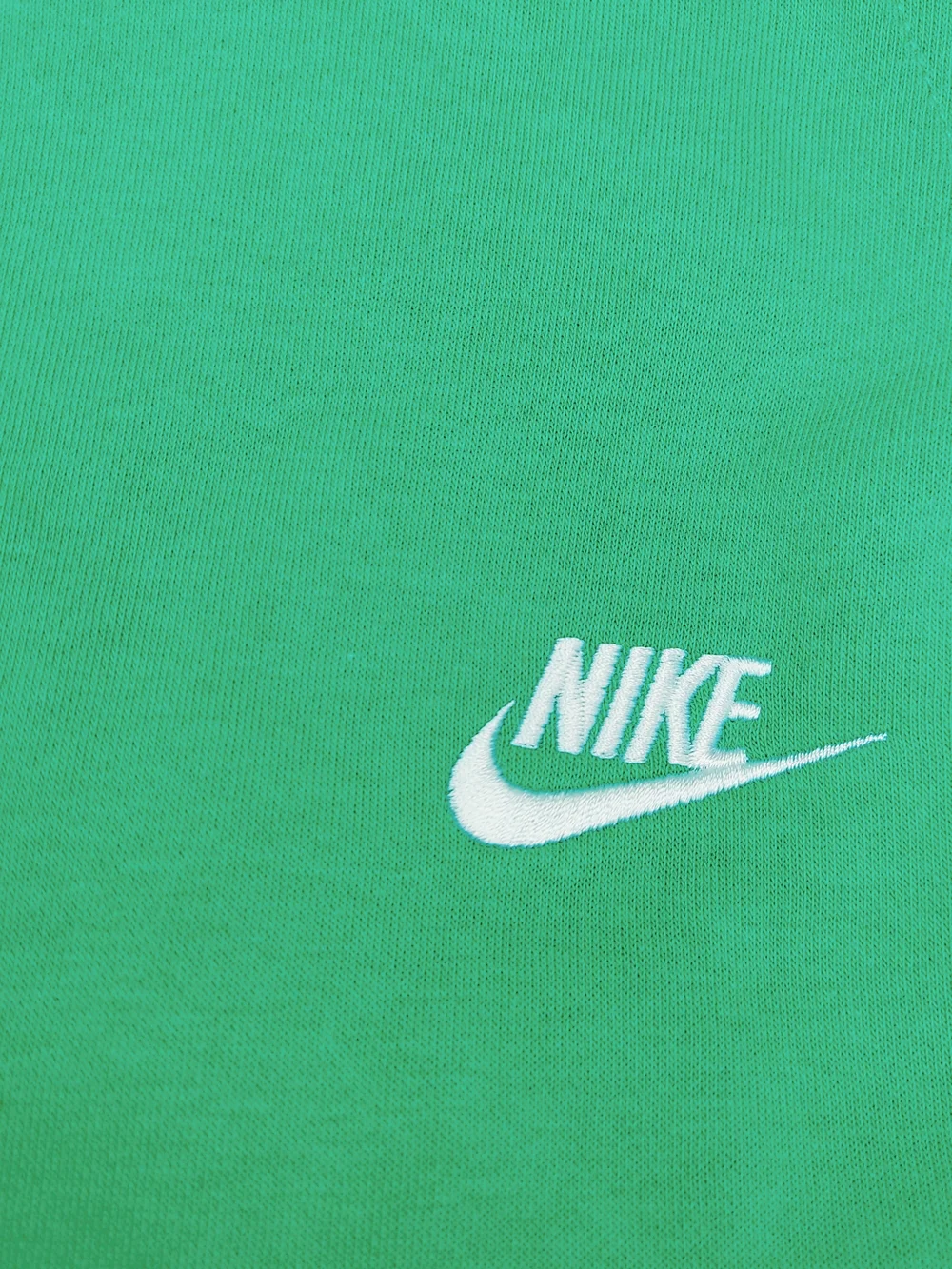 Nike Green Joggers Sweatpants Boys Size Medium NWT Athleisure Outdoors School